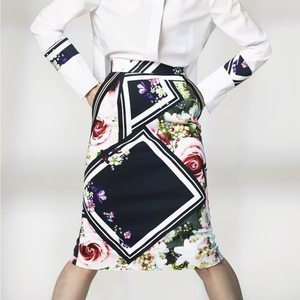 Preen by Thornton Bregazzi Floral Knee Length Black White Printed Skirt‎ Medium